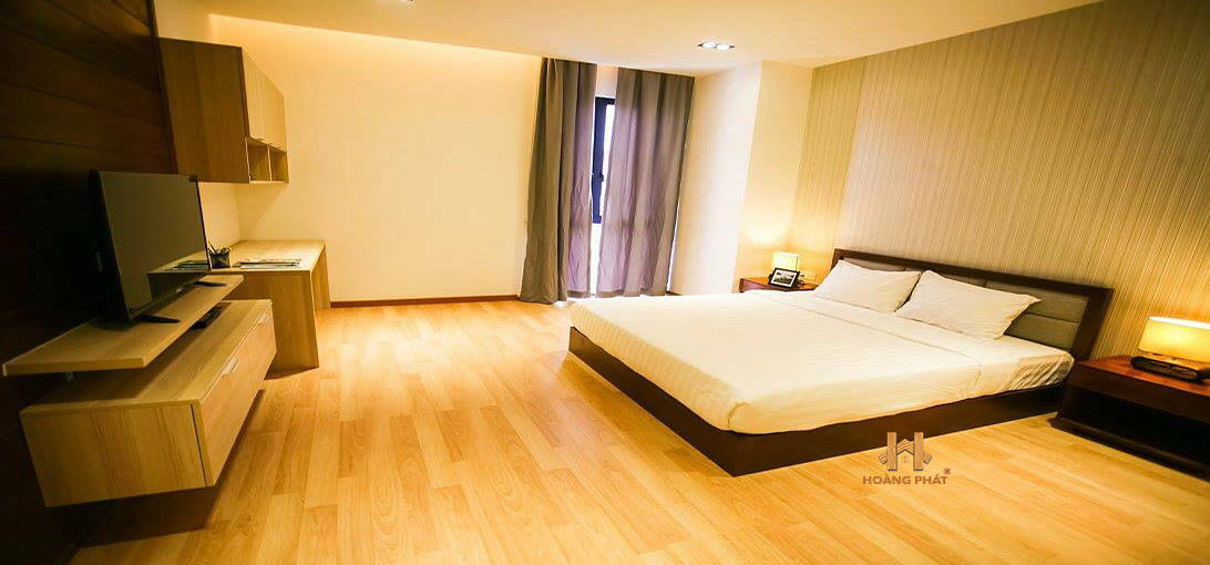 Lắp đặt sàn gỗ Inovar MF380 Country Oak tại Serene Hotel