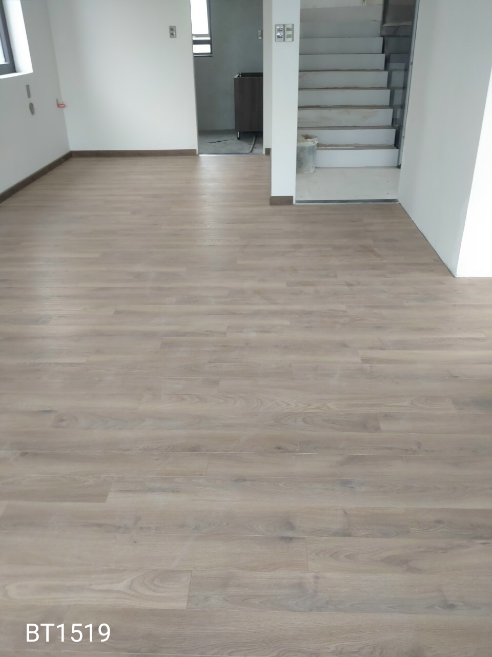 Sàn gỗ Binyl BT1519