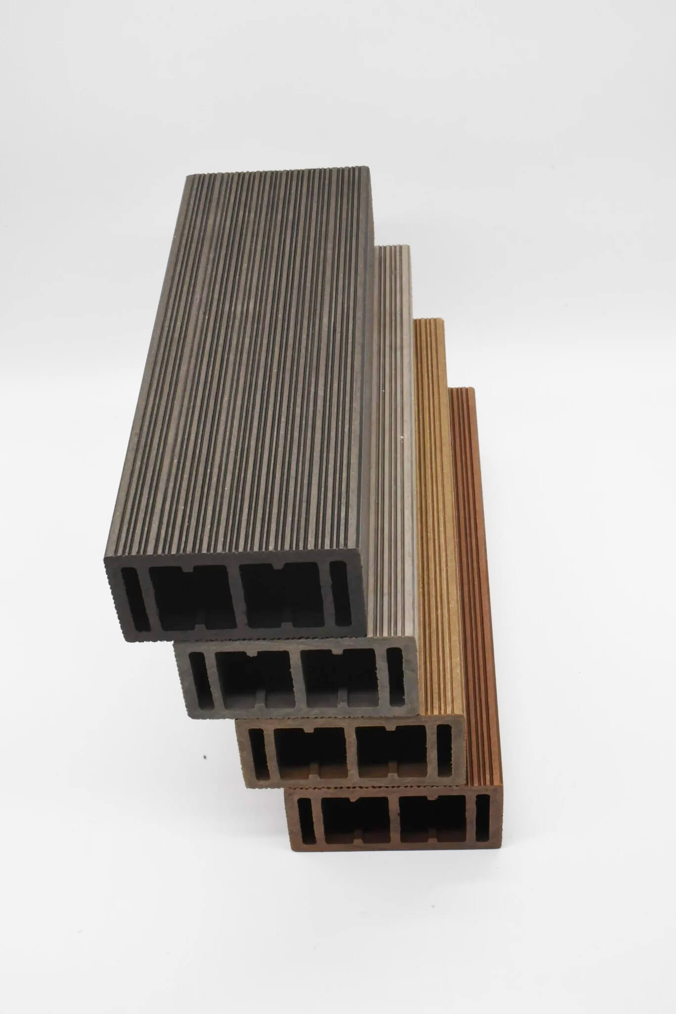 Thanh lam gỗ nhựa Hoàng Phát 50 x 100mm có 4 màu