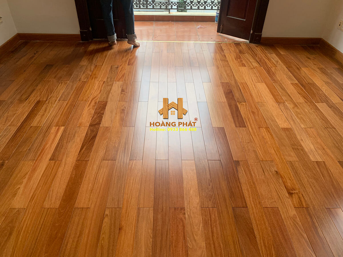 Sàn gỗ Hoàng Phát hoàn thiện công trình lắp đặt sàn gỗ căm xe 15 x 90 x 750mm cực đẹp