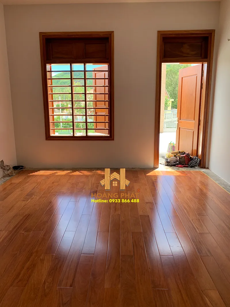 Hoàn thiện lắp đặt công trình sàn gỗ gõ đỏ nam phi nhà anh Minh Phú Yên