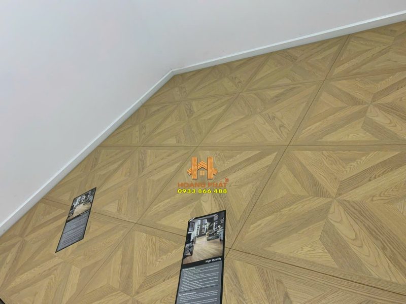 Sàn Gỗ Hoa Văn Rustic Luxury RT 5567