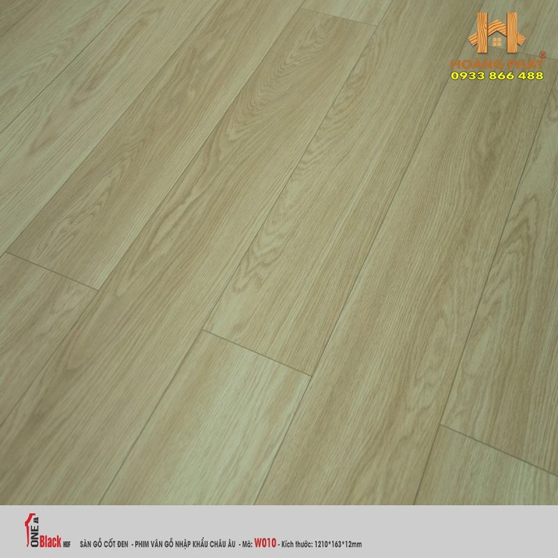 Sàn Gỗ OneBlack Cốt Đen 12mm W010