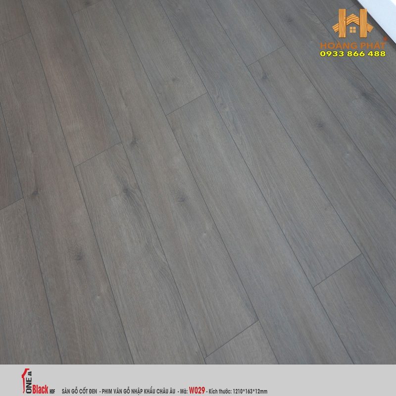Sàn Gỗ OneBlack Cốt Đen 12mm W029