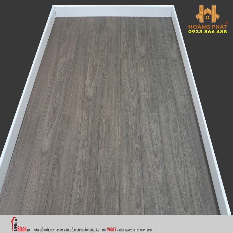 Sàn Gỗ OneBlack Cốt Đen 12mm W081