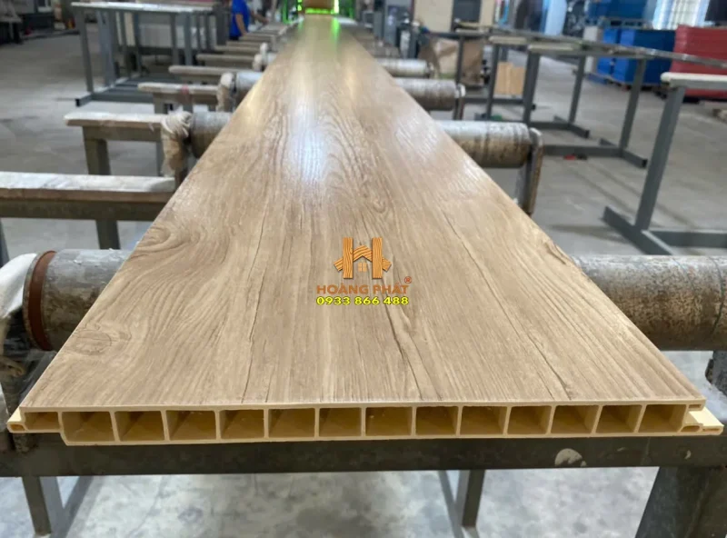 Sàn Nhựa Chịu Lực Nâu Gỗ Xám Nâu Thông Lợt