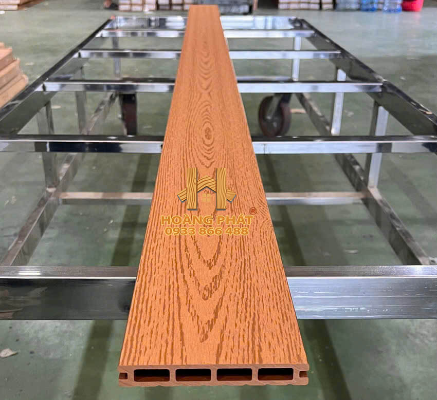 san-go-nhua-composite-ngoai-troi-hm101-teak-2d (2) Sàn Gỗ Nhựa Ngoài Trời WPC - Màu Teak - 2D