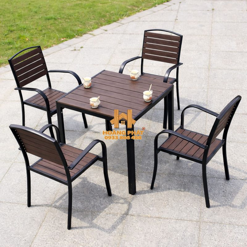 Ban-ghe-vuong-Composite-ngoai-troi-hp972