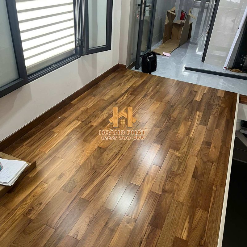 Sàn Gỗ Teak Trong Nhà 15 x 90 x 600mm Vân Nu Ấn Tượng