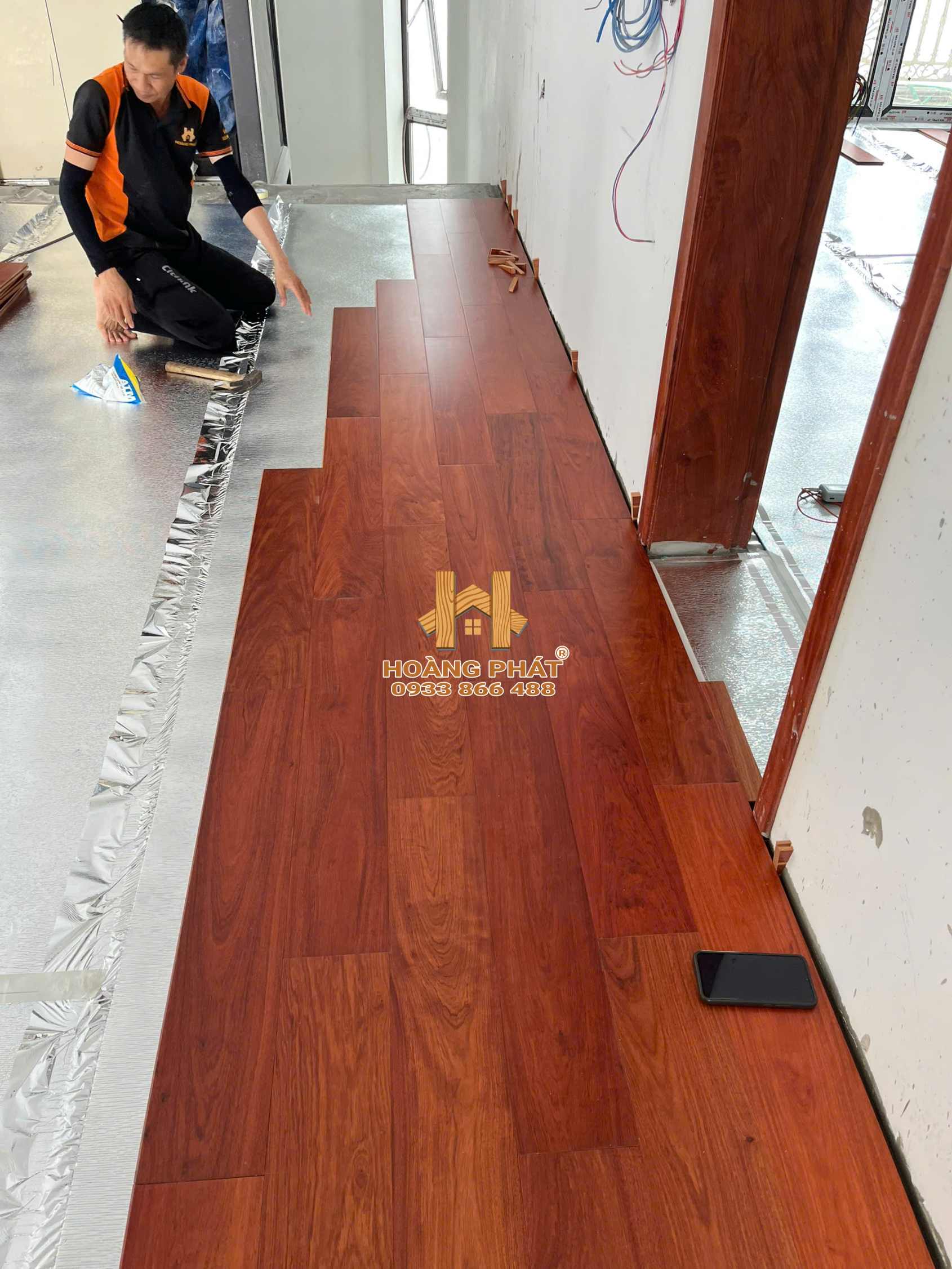 san-go-giang-huong-lao-solid-18-x-155-x-900mm-tai-nha-anh-thin-nghe-an-7 công trình sàn gỗ giáng hương lào solid tại nhà anh Thìn, Nghệ An