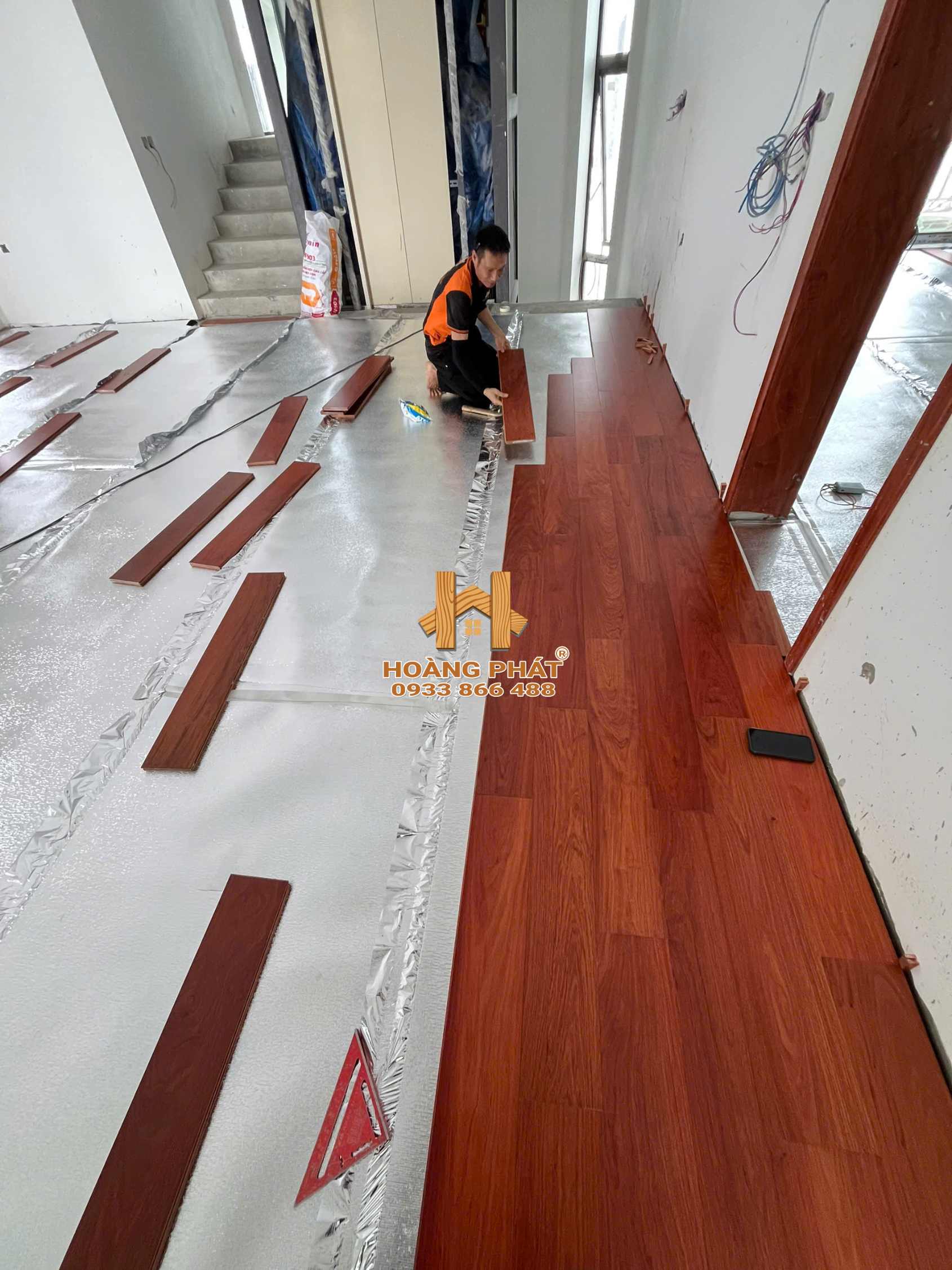 san-go-giang-huong-lao-solid-18-x-155-x-900mm-tai-nha-anh-thin-nghe-an-8 công trình sàn gỗ giáng hương lào solid tại nhà anh Thìn, Nghệ An