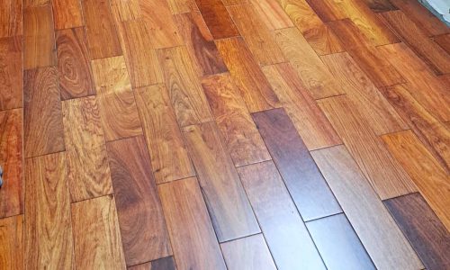 lắp đặt sàn gỗ giáng hương lào thanh lý cực đẹp