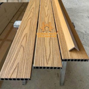 Sàn Gỗ Nhựa Ngoài Trời Lỗ Tròn 2 Da Màu Teak 148 x 23 x 2900mm