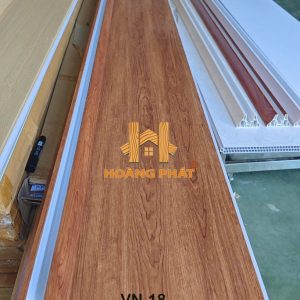 Tấm Vách Ngăn Phòng Nhựa PVC Tiện Dụng HRM18